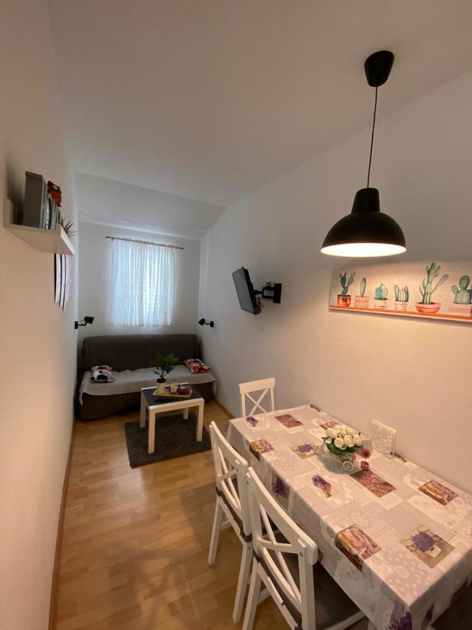 Apartmani Mare Baška Voda Dış mekan fotoğraf