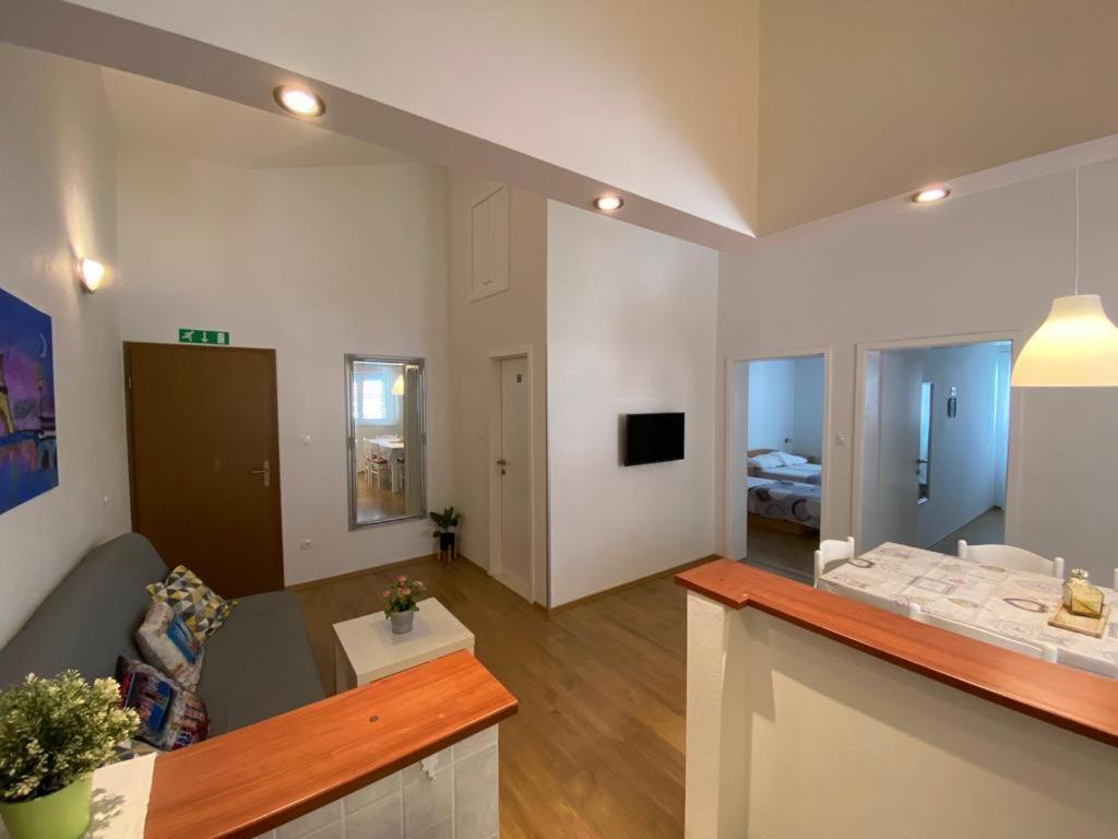 Apartmani Mare Baška Voda Dış mekan fotoğraf