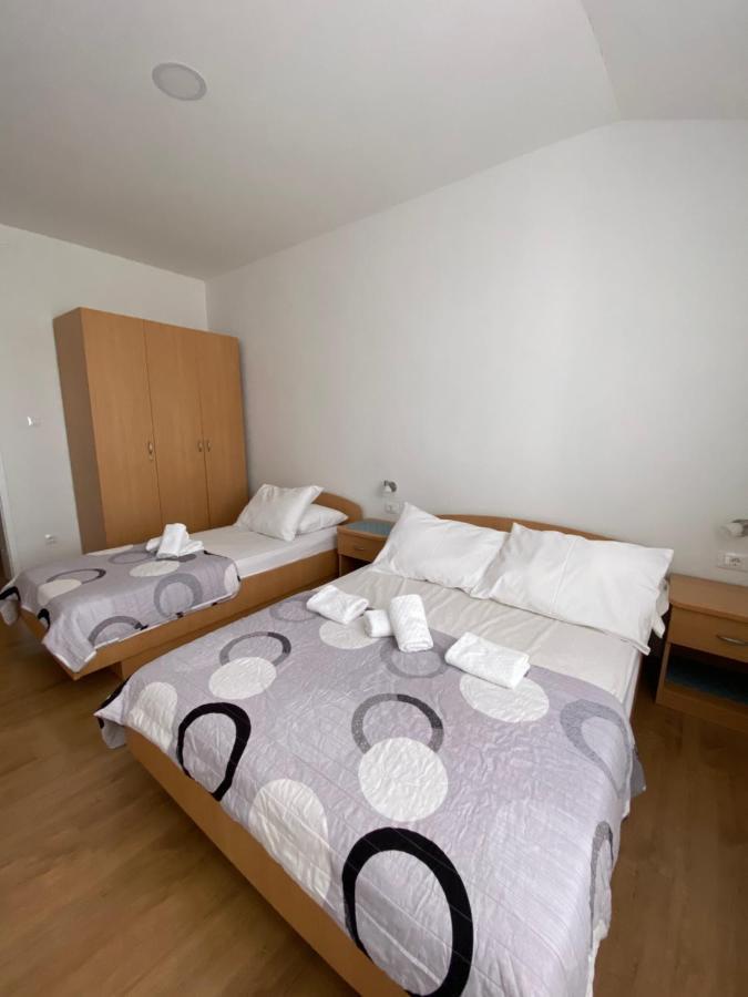 Apartmani Mare Baška Voda Dış mekan fotoğraf