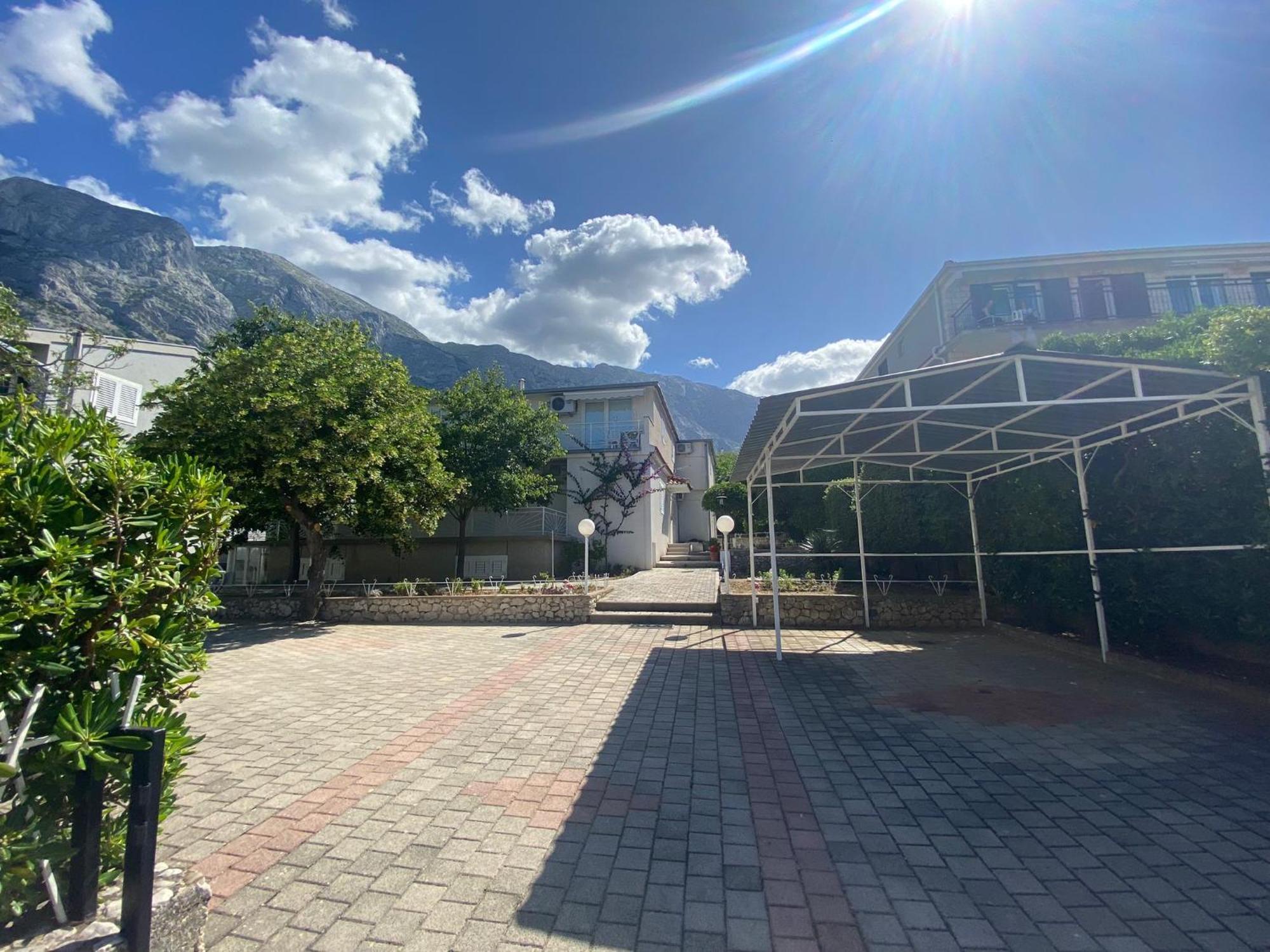 Apartmani Mare Baška Voda Oda fotoğraf